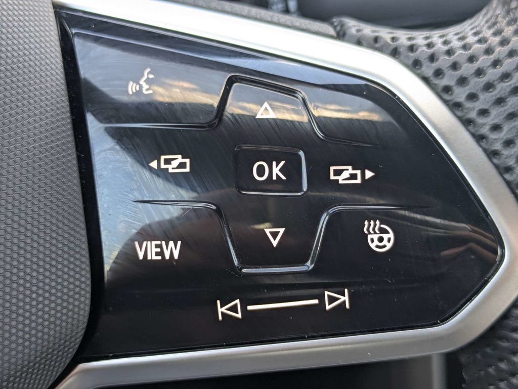 Certified 2025 Volkswagen Jetta GLI Autobahn FWD image 27