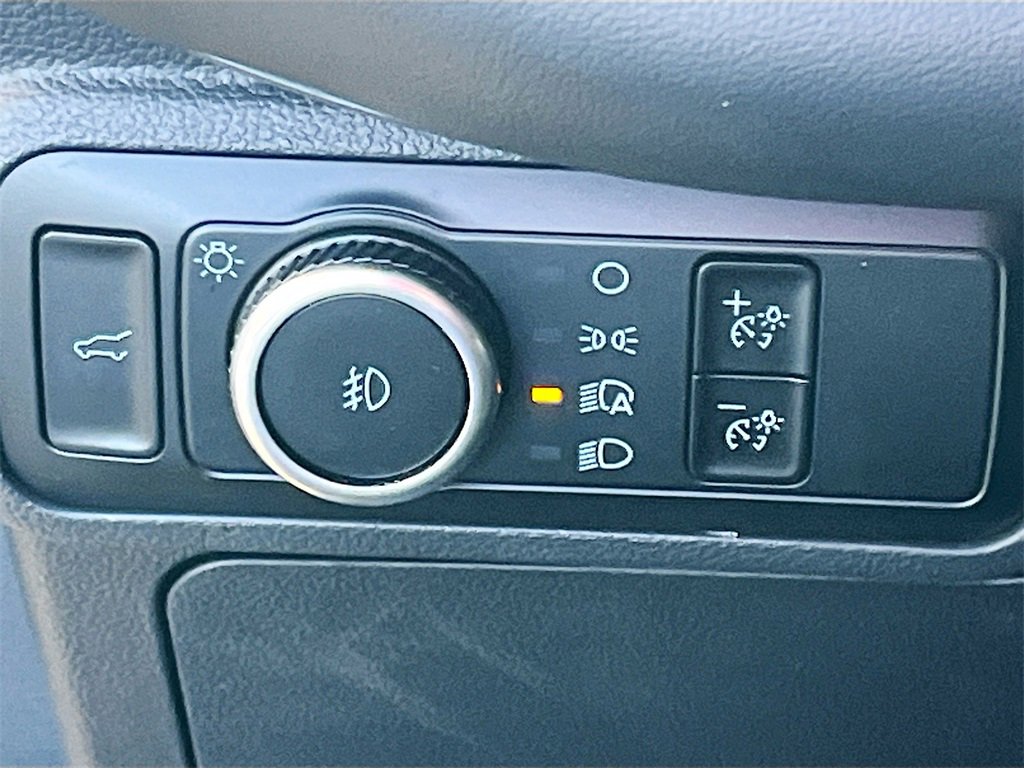 Used 2025 Ford Explorer ST image 10