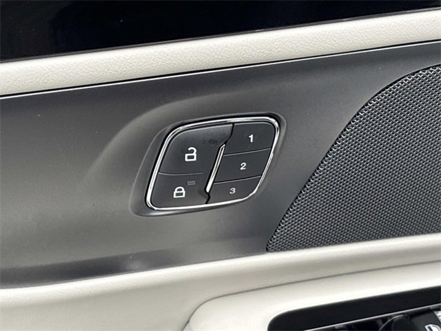 New 2026 Lincoln Nautilus Premier w/ Equipment Group 102A image 21