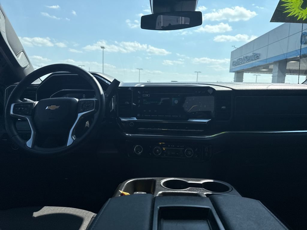 Used 2024 Chevrolet Silverado 1500 LT image 15