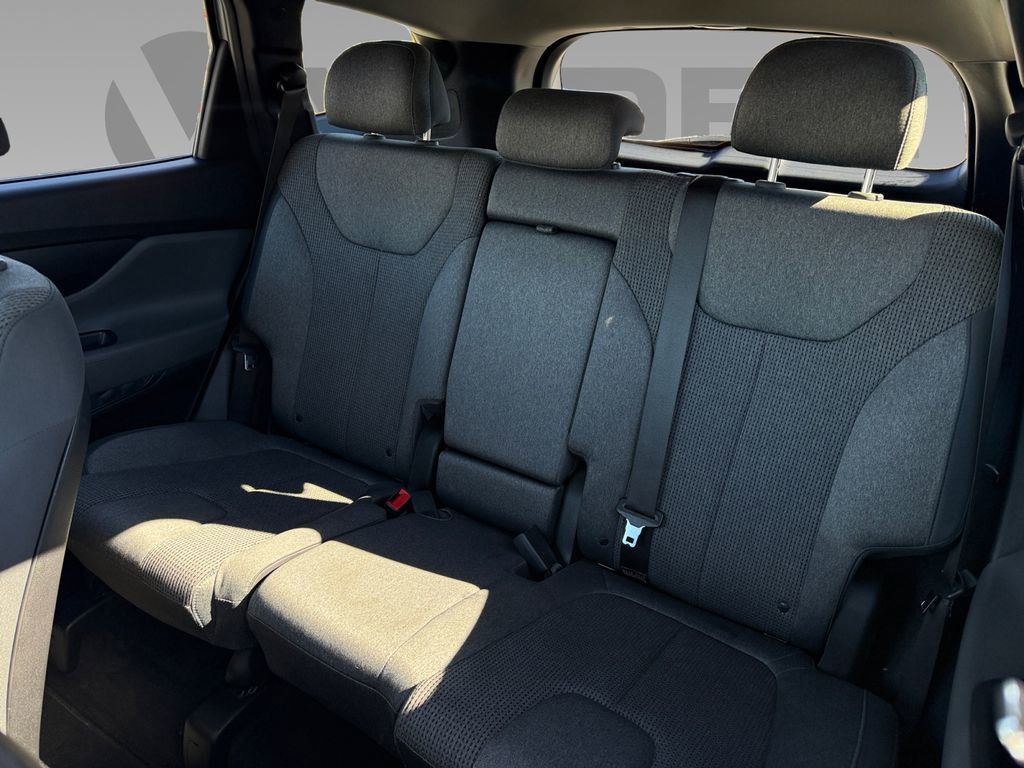 Used 2021 Hyundai Santa Fe SEL image 4