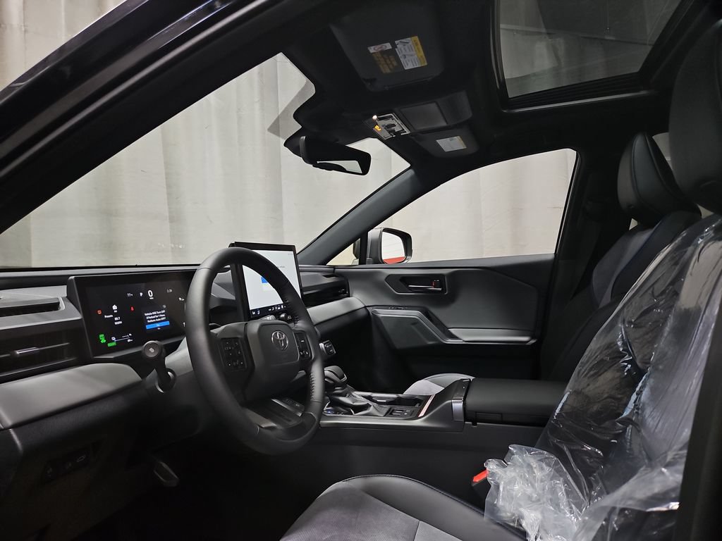 New 2026 Toyota RAV4 XSE AWD/4WD image 43
