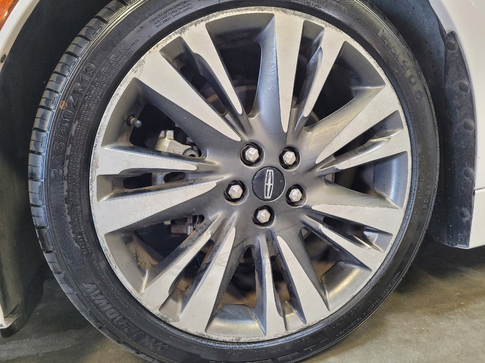 Used 2019 Lincoln MKZ Reserve FWD image 31