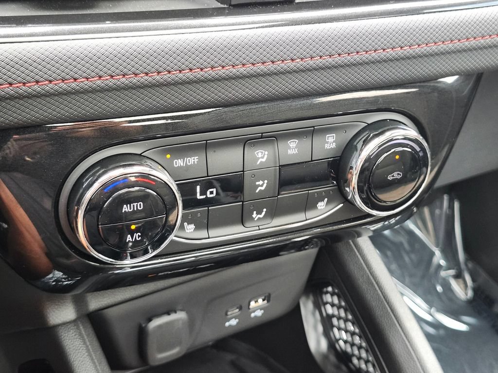 Used 2026 Chevrolet TrailBlazer RS w/ Convenience Package FWD image 21