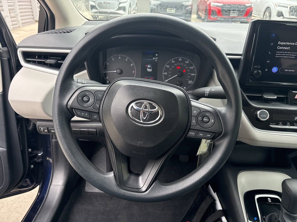 Used 2025 Toyota Corolla LE image 20