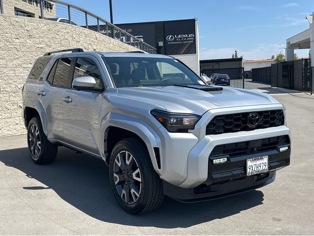 Used 2026 Toyota 4Runner TRD Sport Premium AWD/4WD image 2