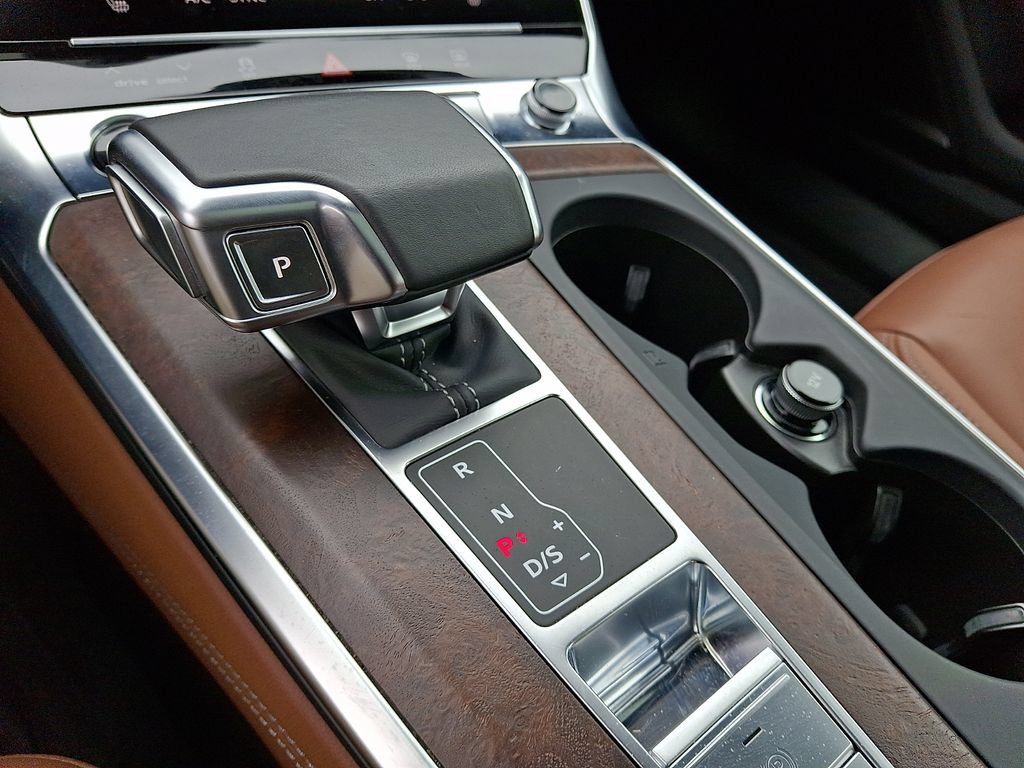 Used 2021 Audi A6 Premium Plus w/ Premium Plus Package AWD/4WD image 16