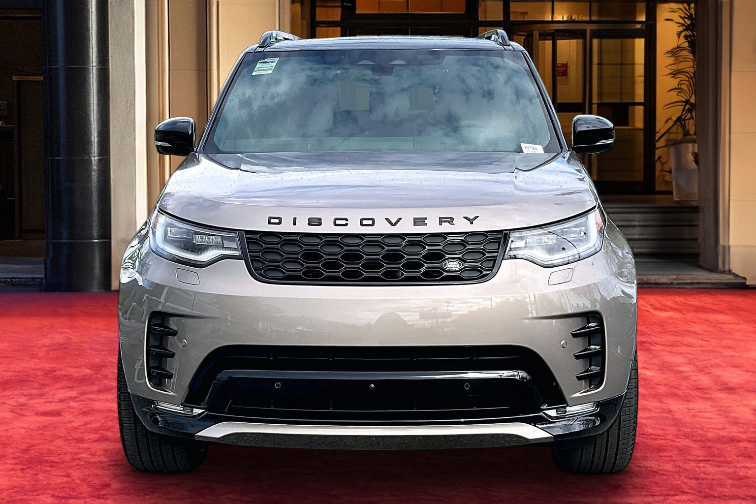 New 2026 Land Rover Discovery Dynamic SE AWD/4WD image 3
