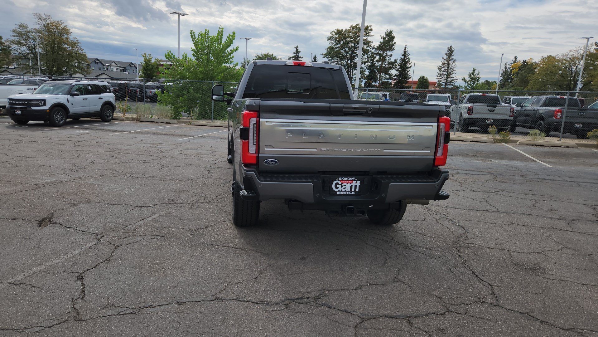 Used 2024 Ford F350 Platinum AWD/4WD image 8