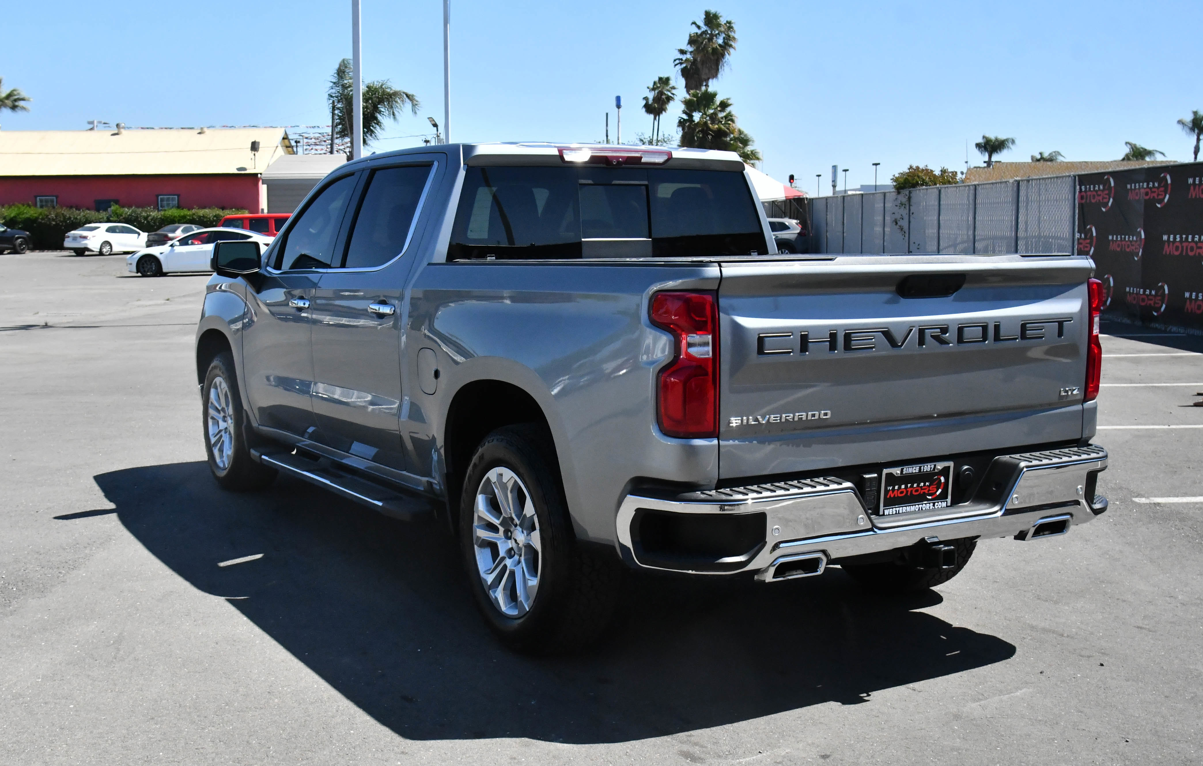 Used 2024 Chevrolet Silverado 1500 LTZ w/ Technology Package AWD/4WD image 6