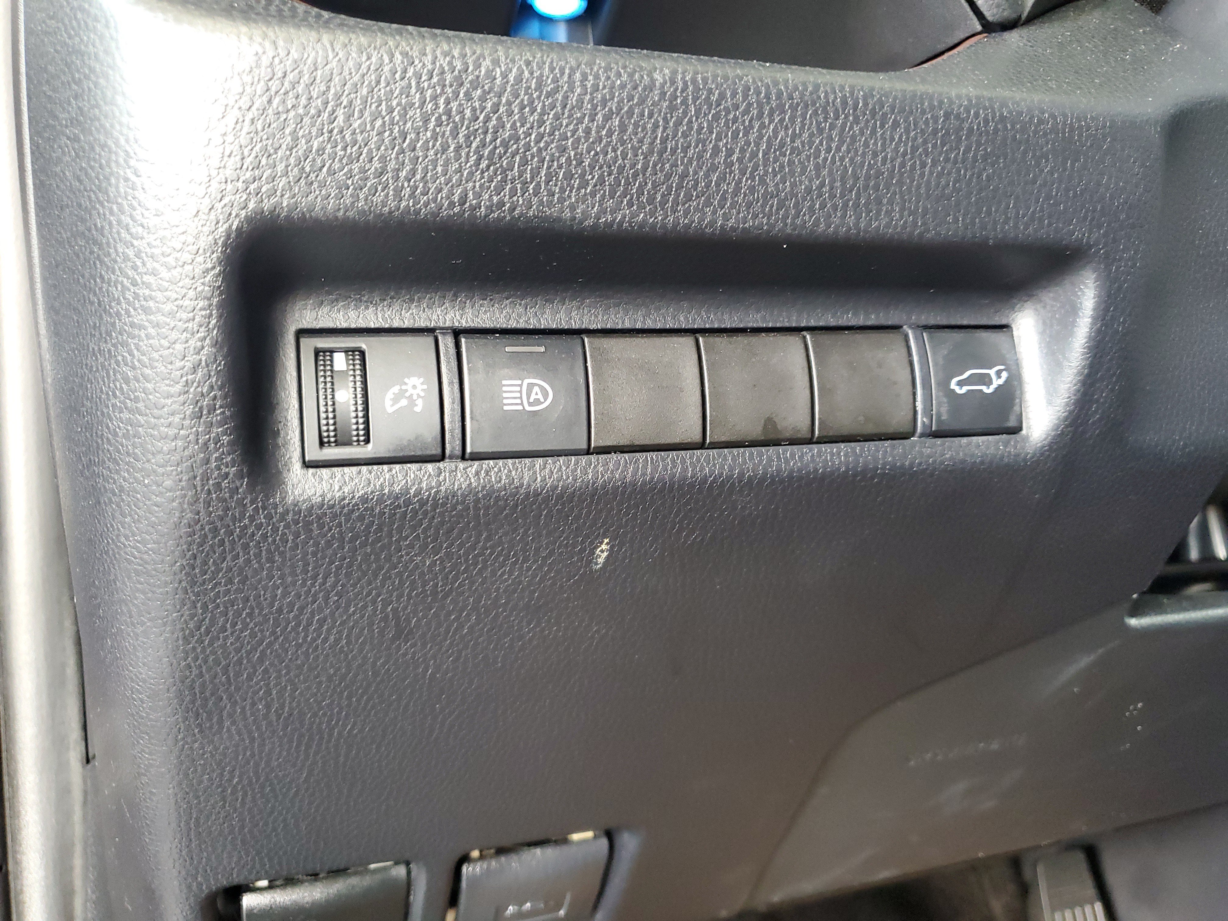 Used 2019 Toyota RAV4 Limited w/ All Weather Liner Package AWD/4WD image 22