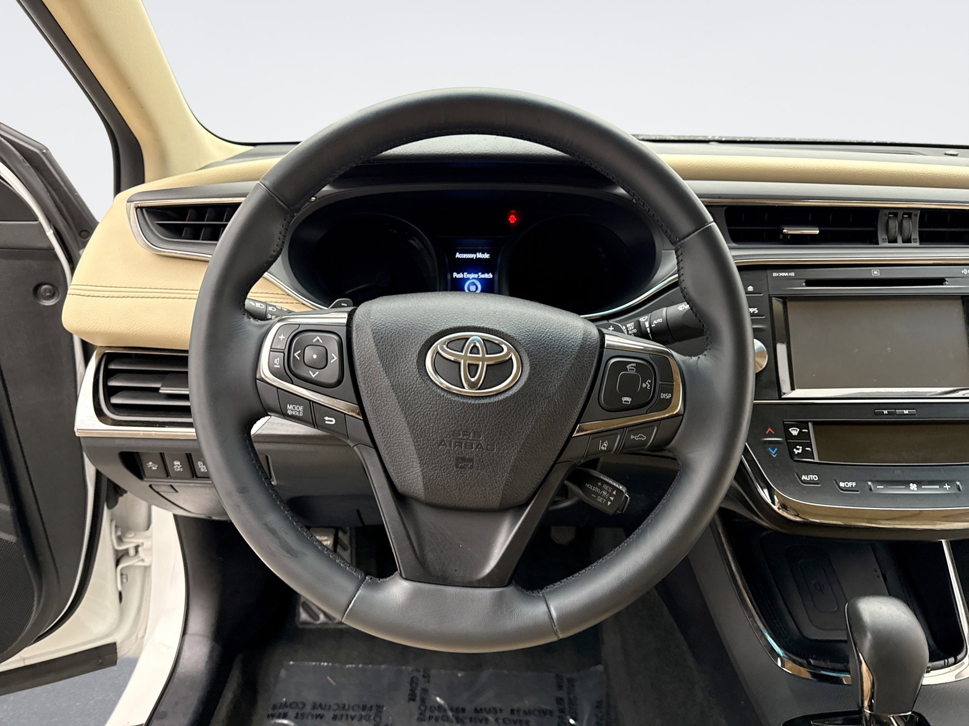 Used 2017 Toyota Avalon Limited w/ Carpet Mat Package image 12