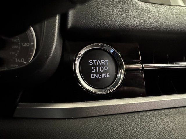 New 2026 Mitsubishi Outlander SE FWD image 11