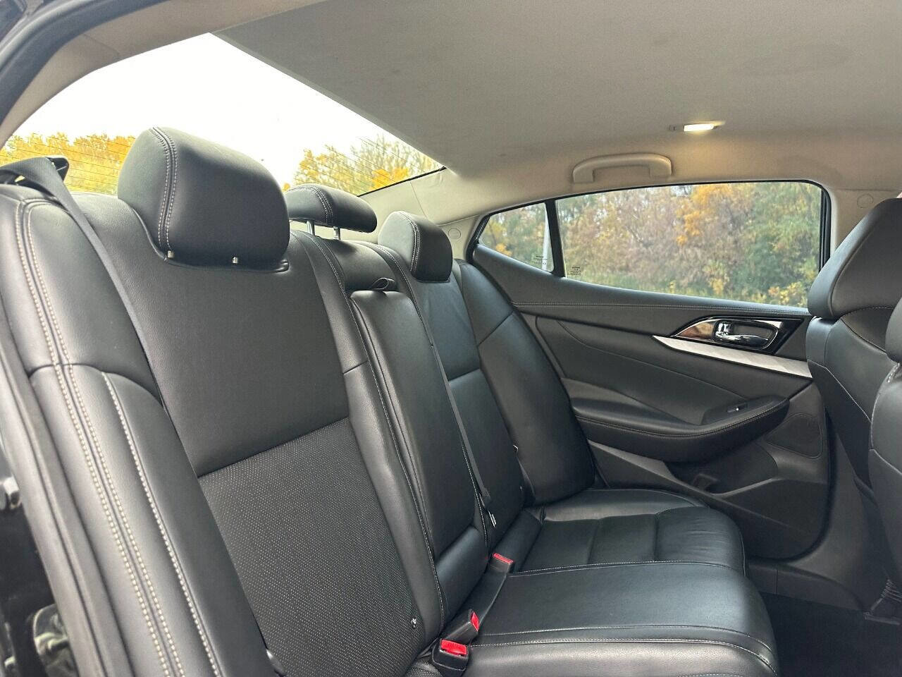 Used 2016 Nissan Maxima 3.5 SV image 19