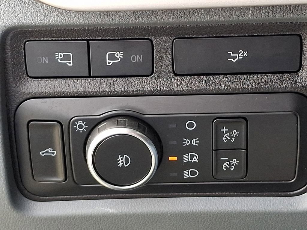 Used 2024 Ford F250 XLT w/ XLT Premium Package image 23