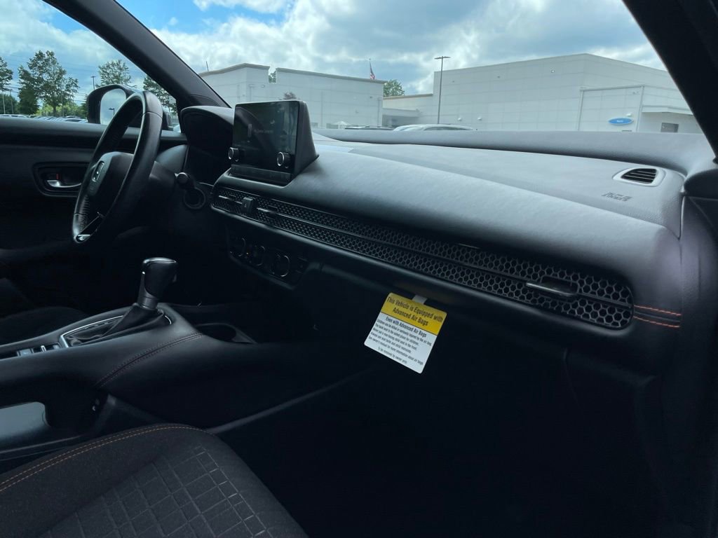 Certified 2024 Honda HR-V Sport image 33