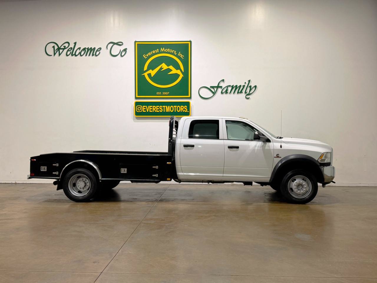 Used 2015 RAM 4500 Tradesman w/ Chrome Appearance Group AWD/4WD image 8