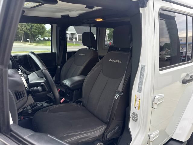 Used 2017 Jeep Wrangler Unlimited Sahara w/ Connectivity Group AWD/4WD image 13