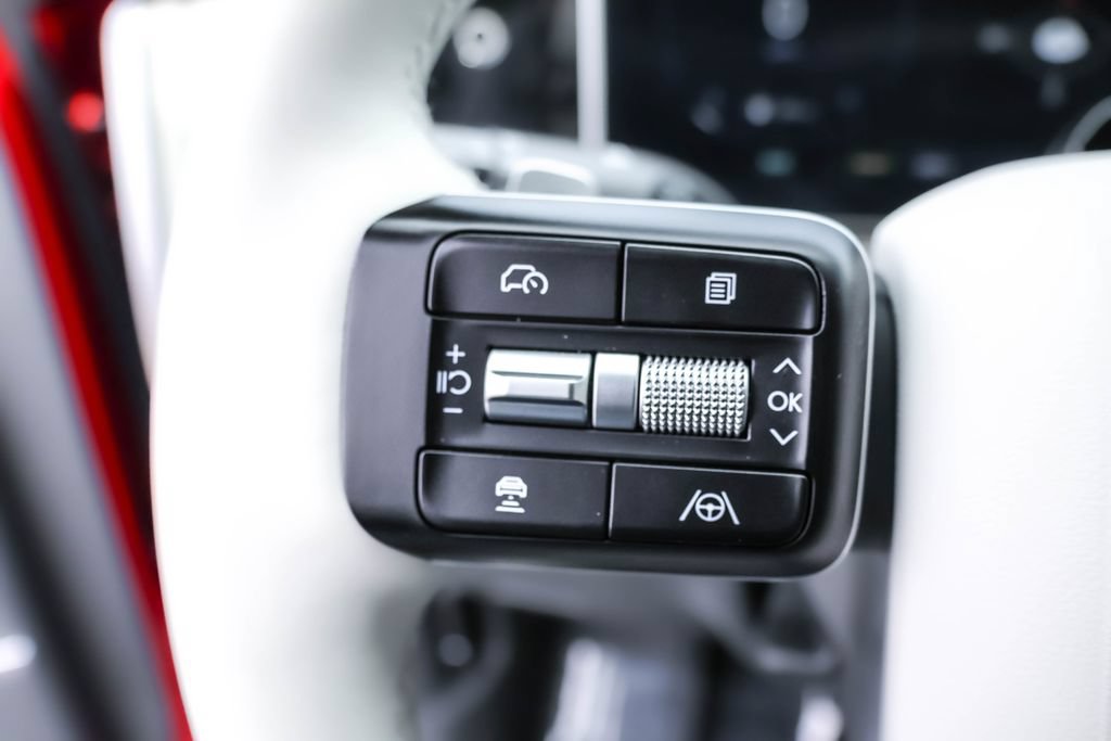 Used 2026 Hyundai Santa Fe Limited AWD/4WD image 18