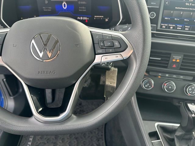 Used 2022 Volkswagen Jetta S image 5