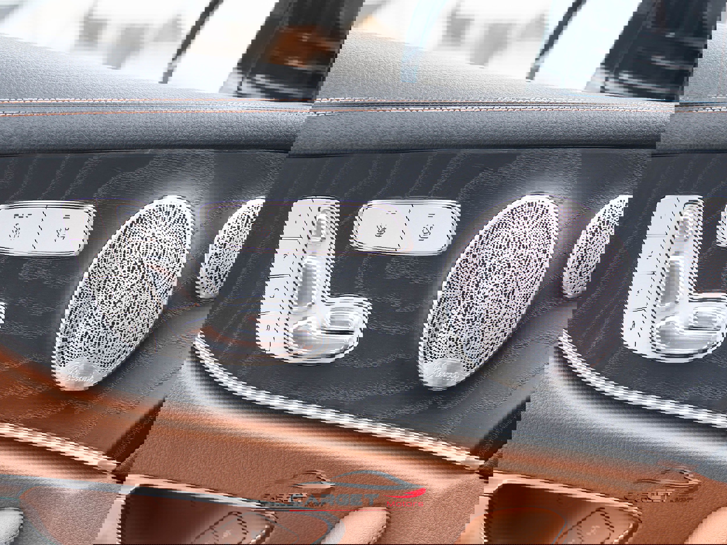 Used 2018 Mercedes-Benz E 400 E 400 4MATIC AMG Package image 30