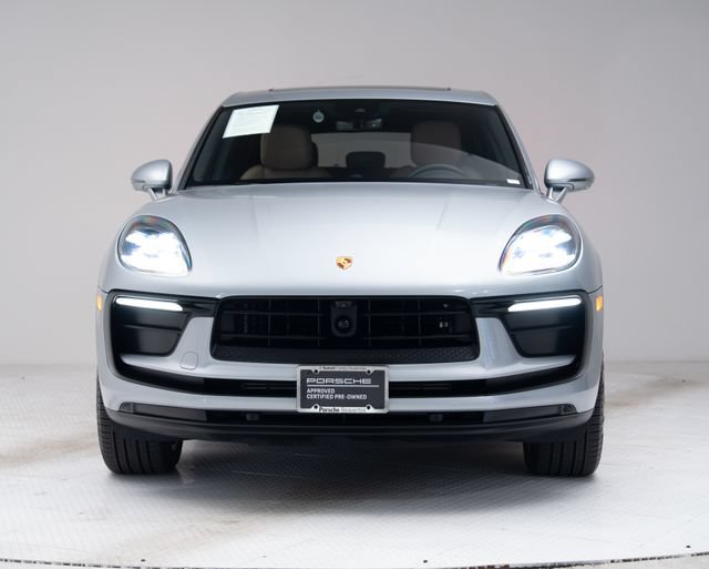 Certified 2026 Porsche Macan AWD/4WD image 30