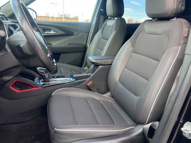 Used 2021 Chevrolet TrailBlazer RS w/ Technology Package image 16