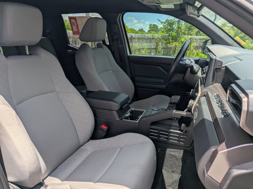 Used 2025 Toyota Tacoma SR5 RWD image 30