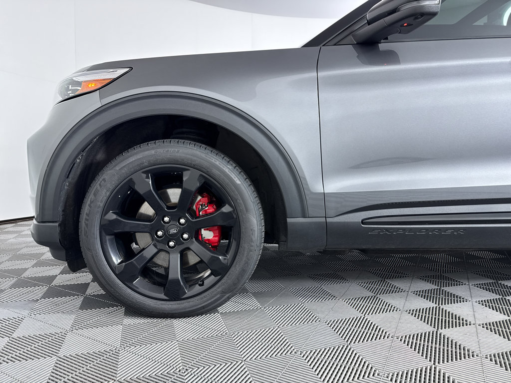 Used 2023 Ford Explorer ST w/ Equipment Group 401A AWD/4WD image 19