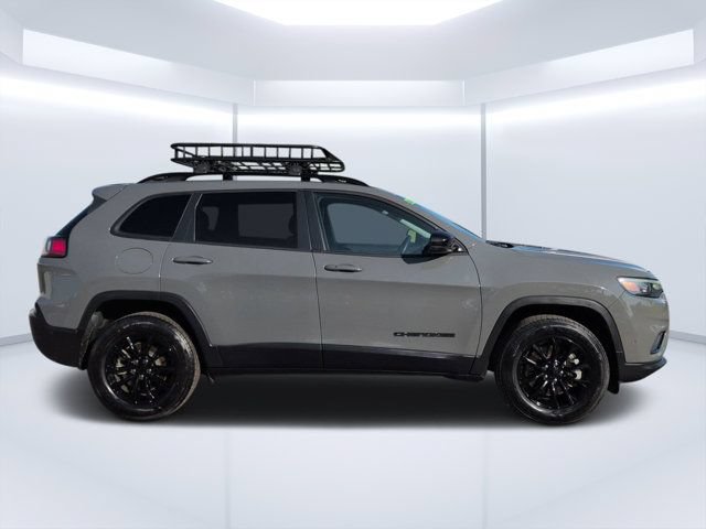 Used 2023 Jeep Cherokee Altitude Lux AWD/4WD image 2