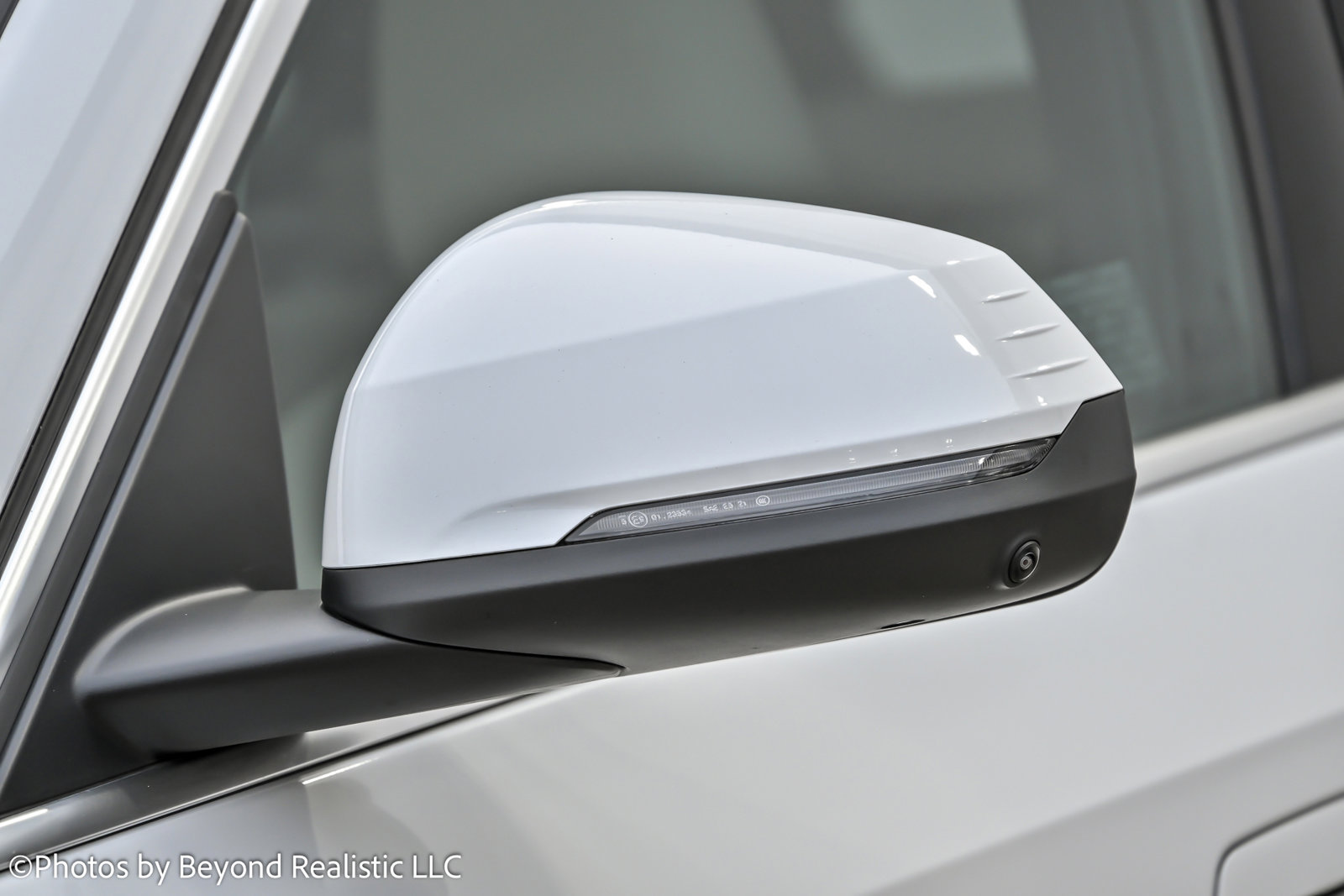 Used 2025 BMW X1 xDrive28i w/ Premium Package image 8