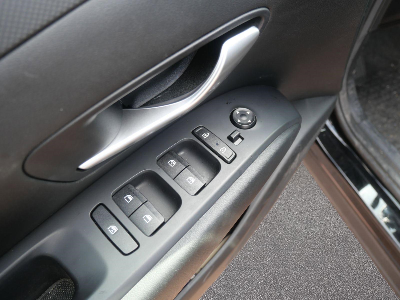 Used 2023 Hyundai Santa Cruz SEL Premium image 8