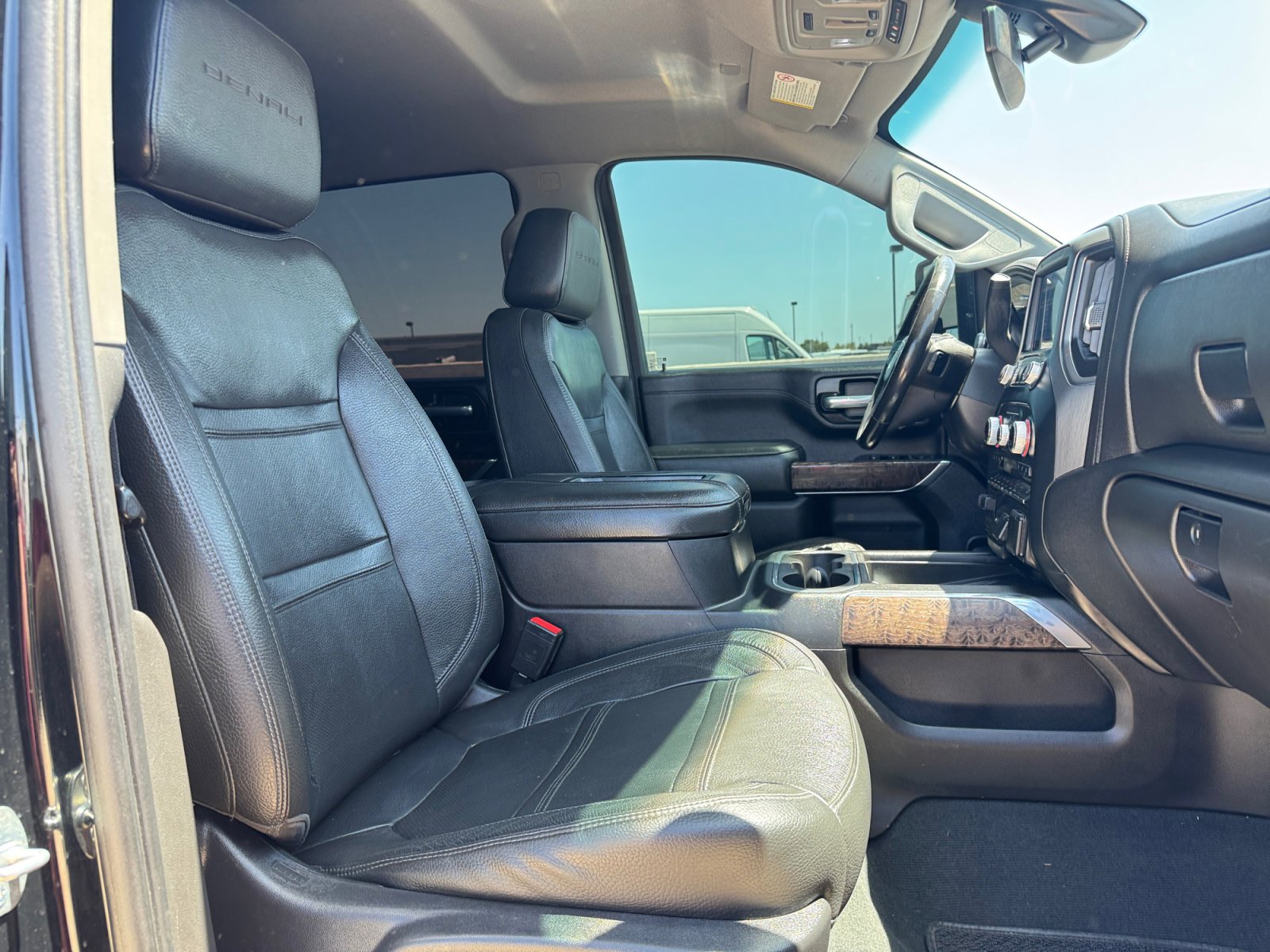 Used 2021 GMC Sierra 2500 Denali AWD/4WD image 31