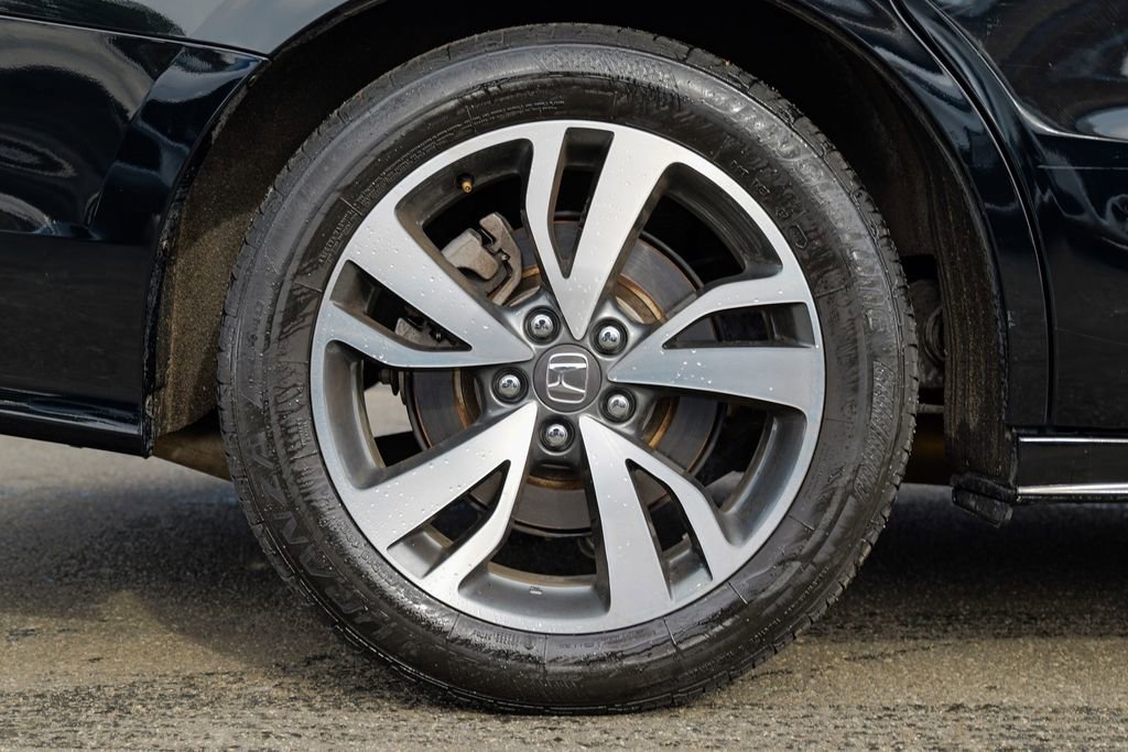 Used 2023 Honda Odyssey Touring image 14