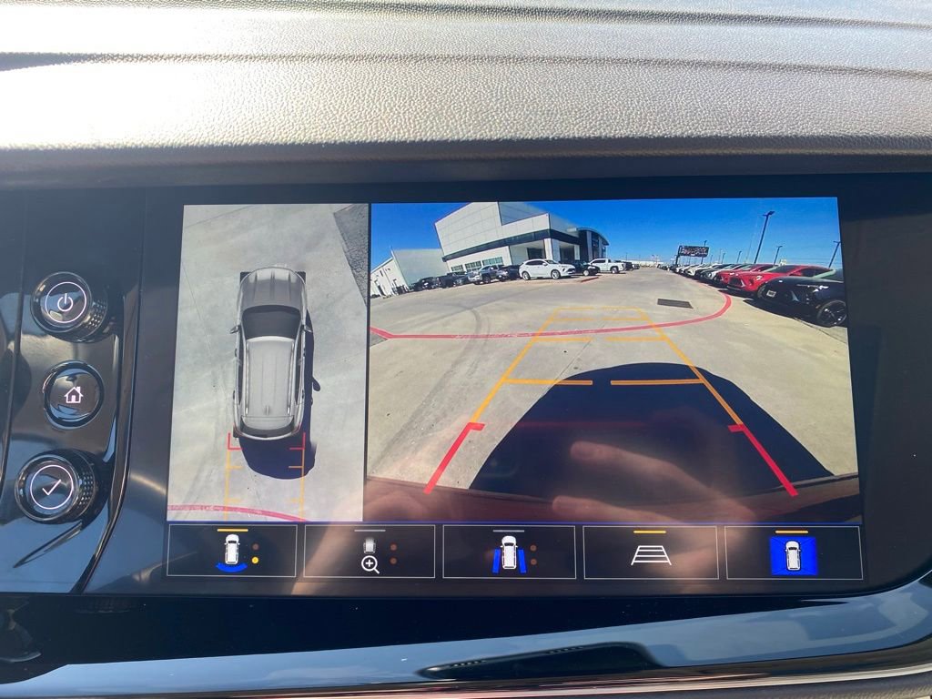 Used 2022 Buick Envision Avenir w/ Technology Package II image 24