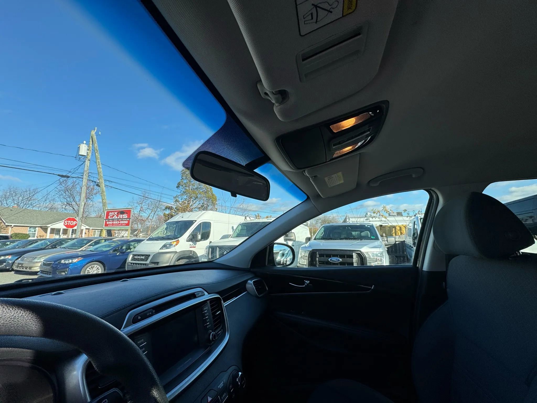 Used 2018 Kia Sorento LX Sport Utility 4D image 25