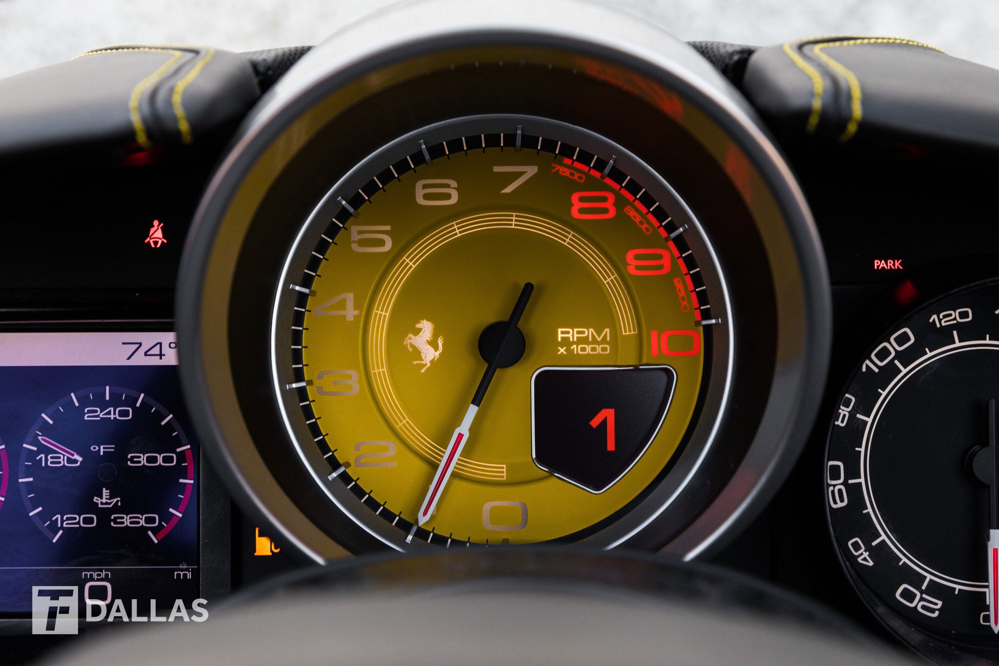 Used 2015 Ferrari California T image 25