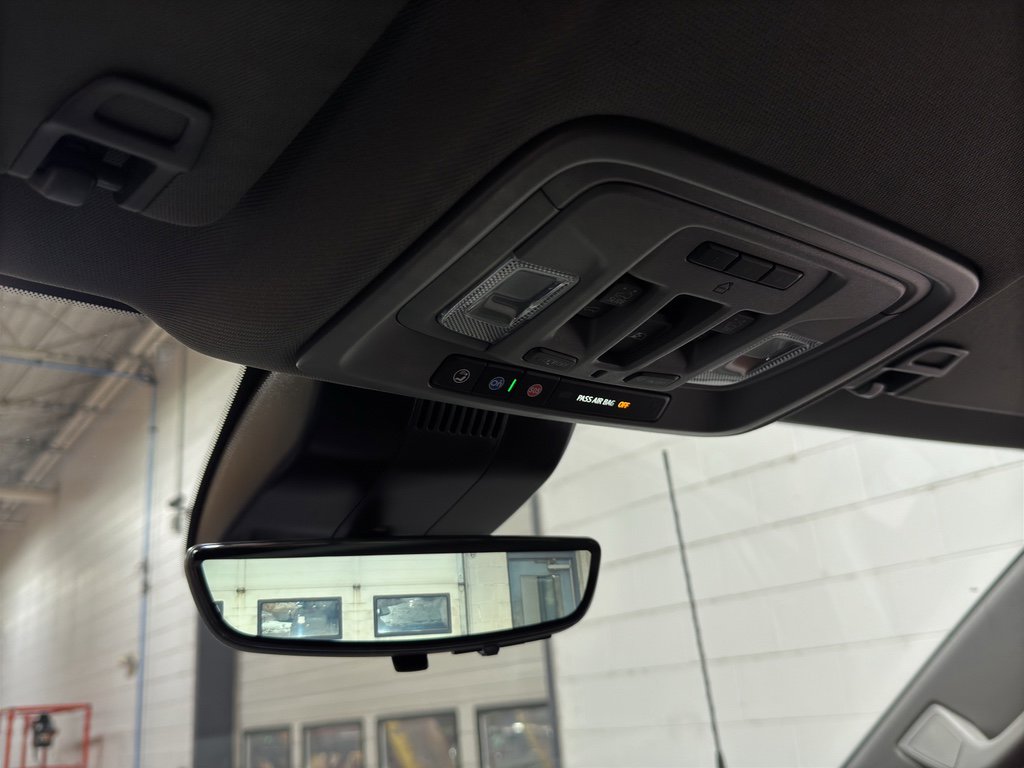 Used 2025 GMC Sierra 3500 Denali w/ Denali Reserve Package image 44