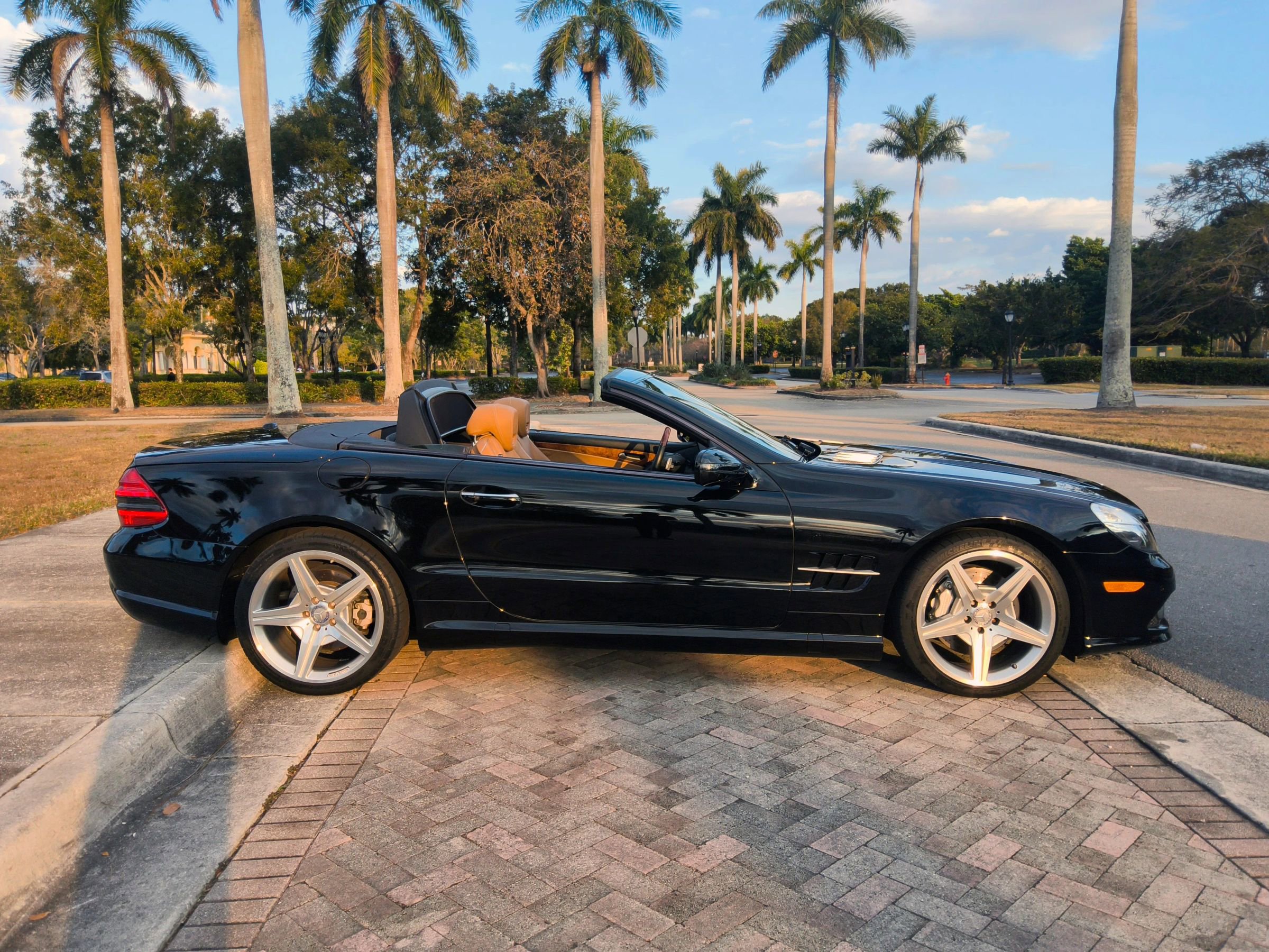 Used 2012 Mercedes-Benz SL 550 image 13