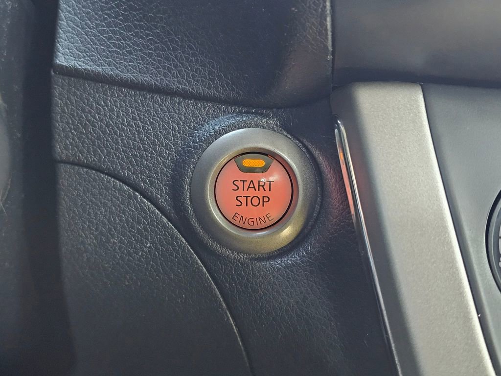 Used 2015 Nissan Sentra SV w/ Navigation Package image 24