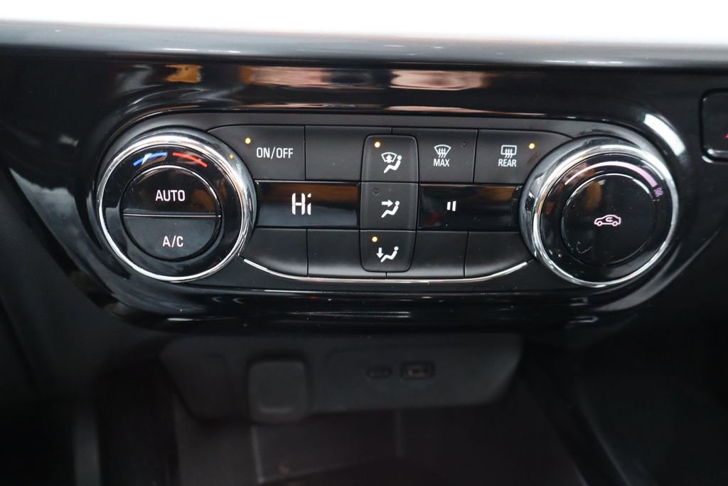 Used 2024 Chevrolet Trax LT image 12