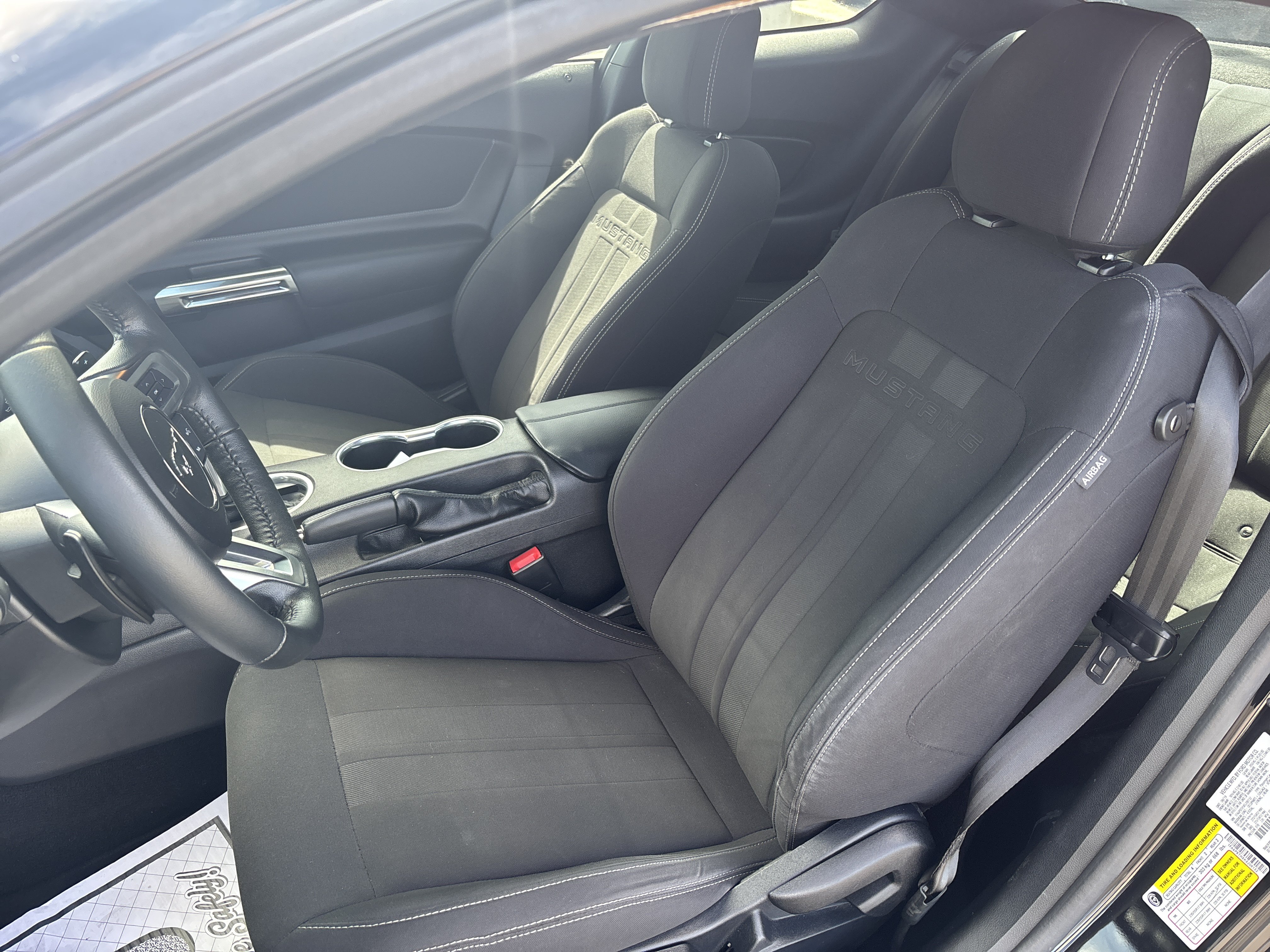 Used 2019 Ford Mustang Coupe RWD image 13