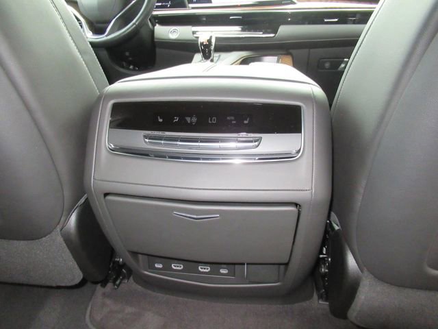 Certified 2023 Cadillac Escalade Sport Platinum w/ LPO, ONYX Package AWD/4WD image 38