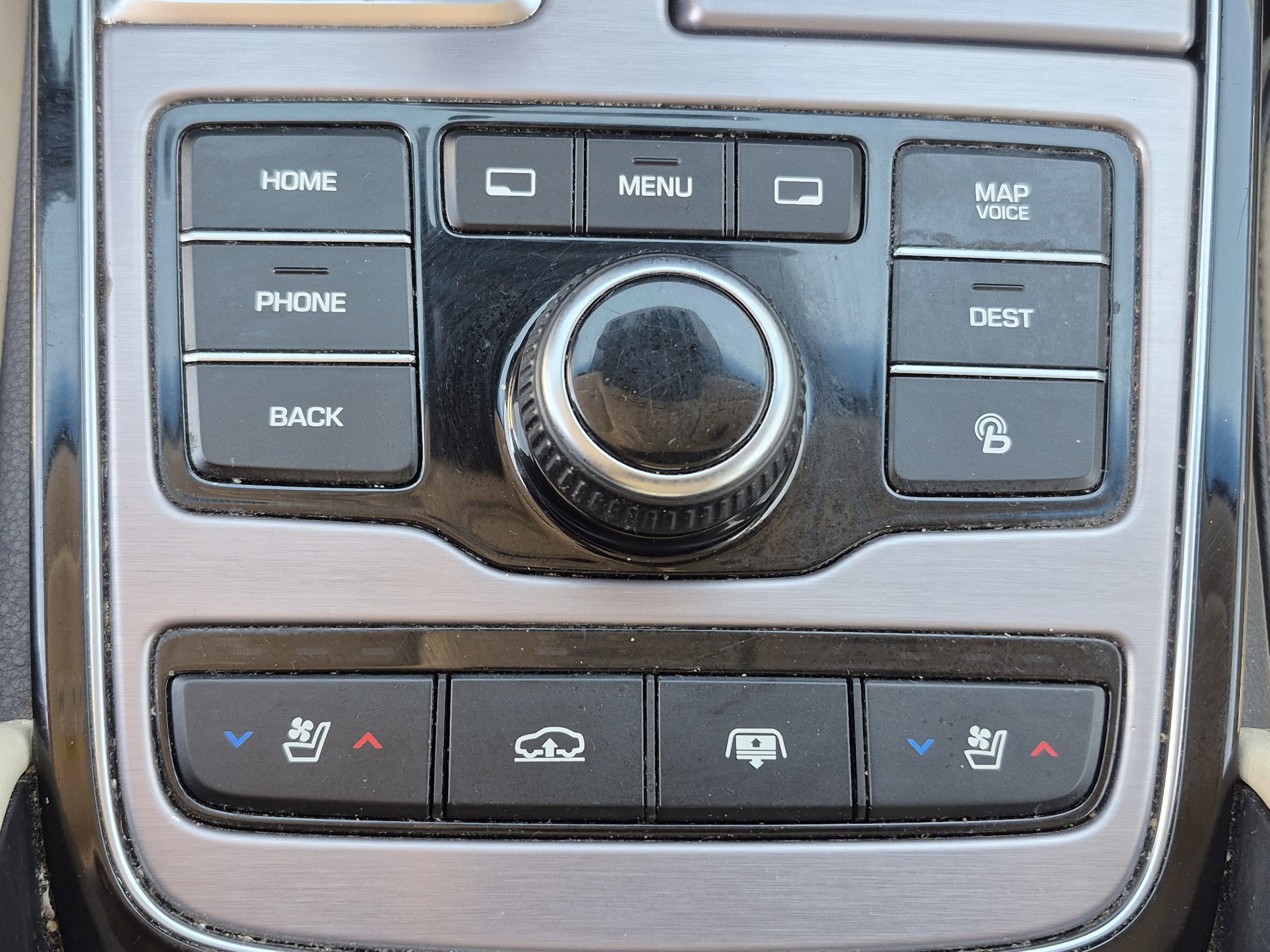 Used 2015 Hyundai Equus Signature RWD image 31