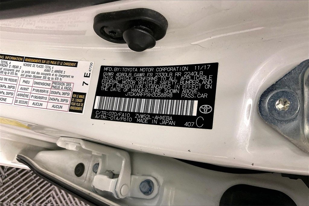 Used 2017 Toyota Prius Prime Plus image 27