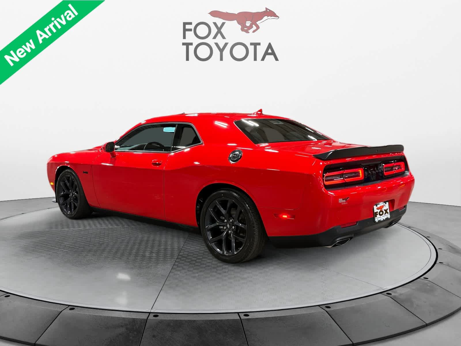 Used 2023 Dodge Challenger R/T w/ Blacktop Package RWD image 4