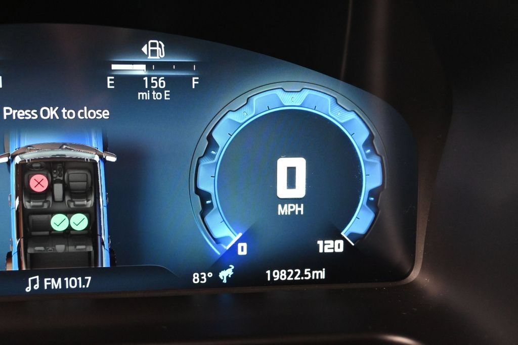 Used 2025 Ford Bronco Outer Banks AWD/4WD image 9