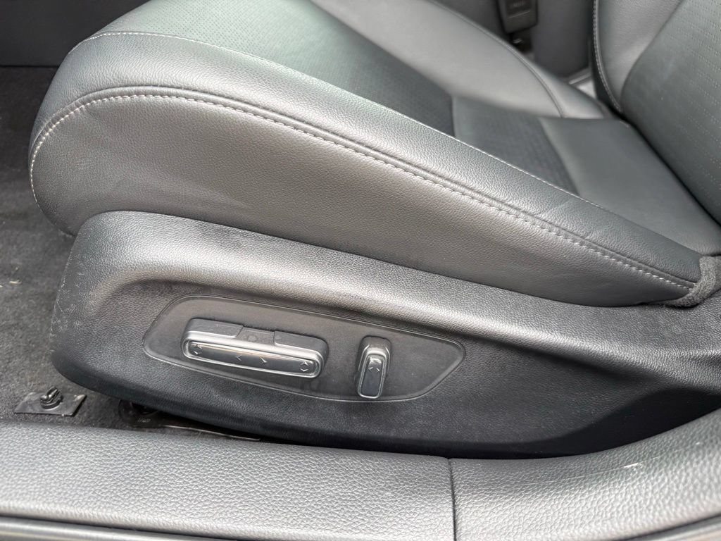 Used 2025 Honda Civic Sport Touring image 11