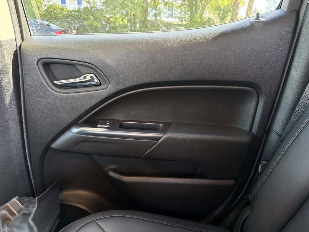 Used 2020 Chevrolet Colorado LT w/ Luxury Package RWD image 20