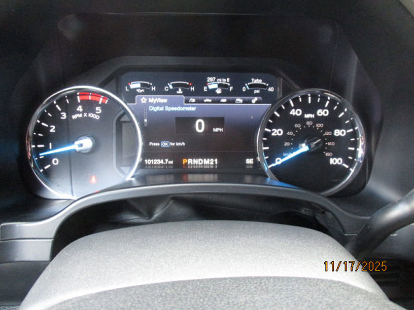 Used 2017 Ford F350 Lariat w/ Tow Technology Bundle image 15